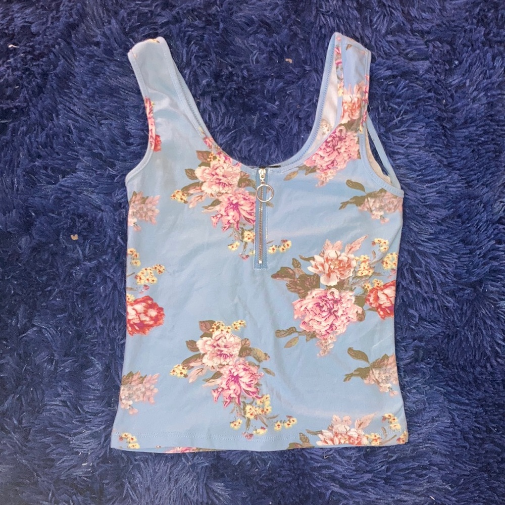 Floral cropped top
